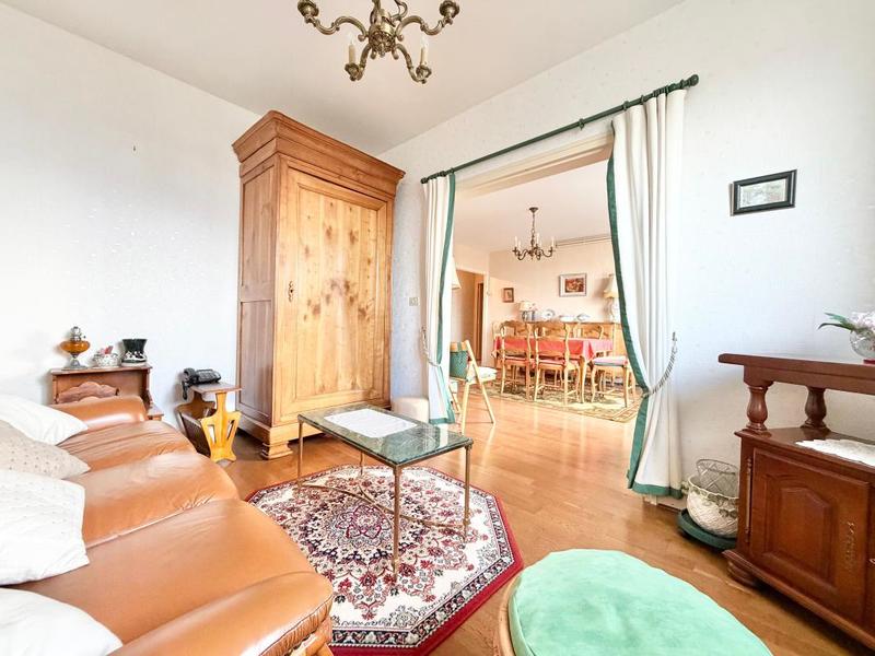 Appartement - 82 m² - 4 pièces