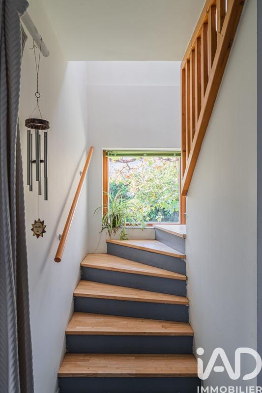 Maison - 254 m² - 10 pièces