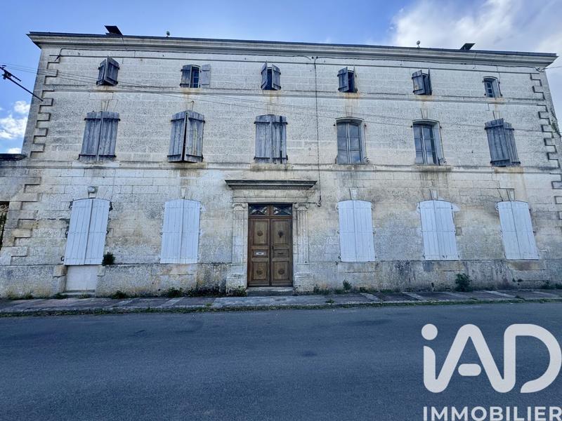 Maison - 300 m² - 10 pièces