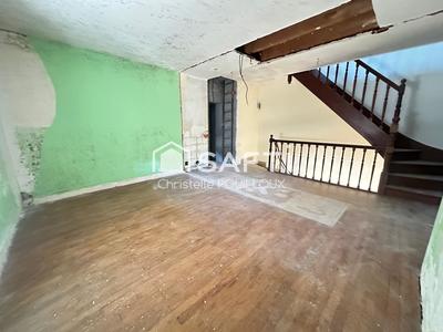 Maison - 196 m² - 8 pièces