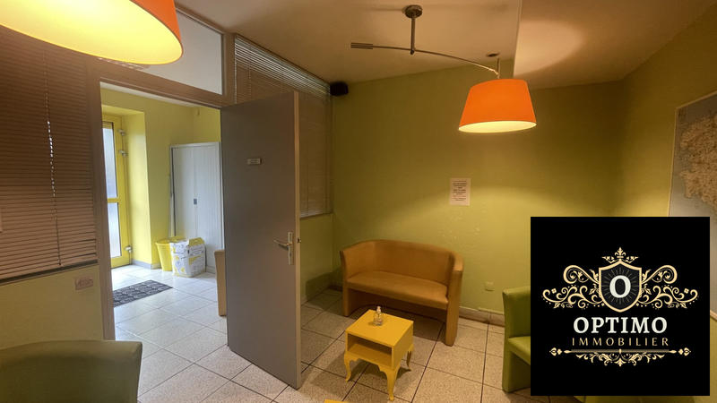 Local d'activités - 80 m² - 4 pièces