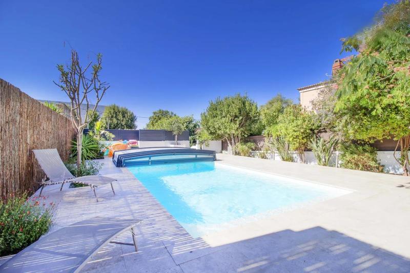 Maison - 179 m² - 8 pièces