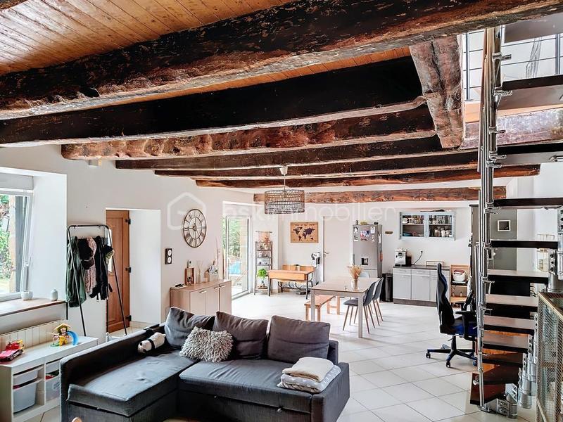 Propriété - 109 m² - 4 pièces