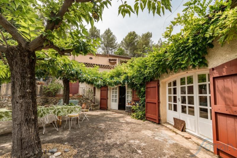 Villa - 12 251 m² - 7 pièces