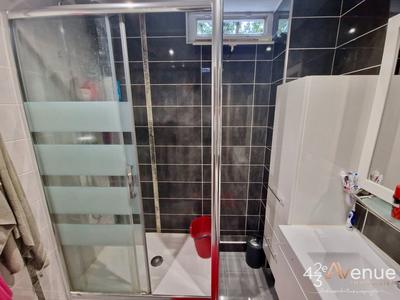 Appartement - 92 m² - 4 pièces