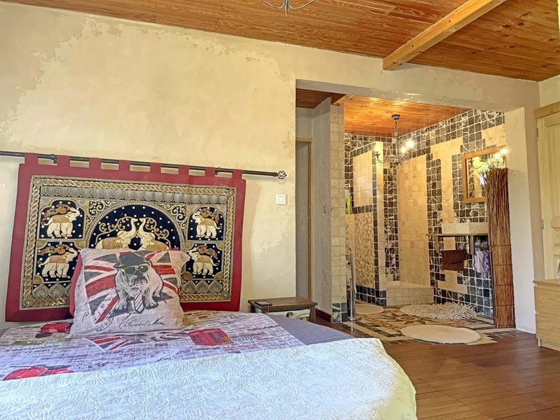 Maison - 274 m² - 7 pièces