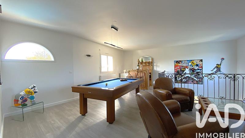 Maison - 200 m² - 6 pièces