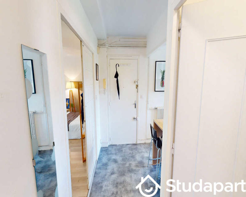 Chambre - 80 m² - 1 pièce