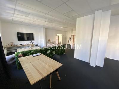 Bureau - 258 m²