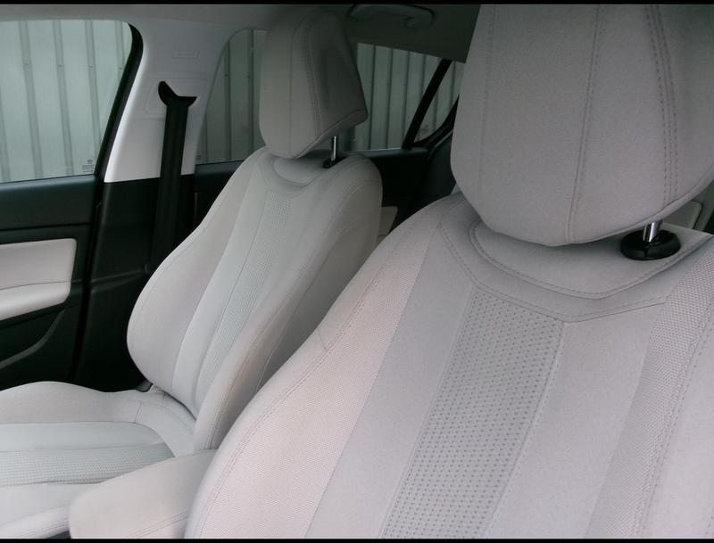 Peugeot 308 Ptech 130 Allure Bvm