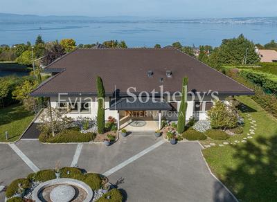 Maison - 480 m² - 7 pièces