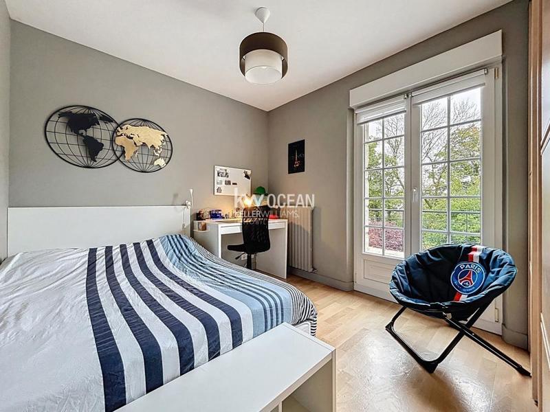 Maison - 138 m² - 7 pièces