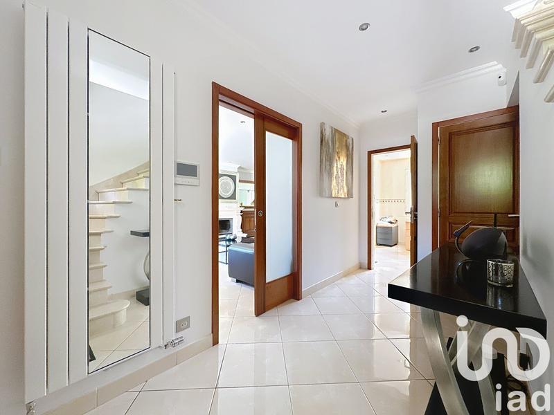 Maison de maîtres - 237 m² - 10 pièces