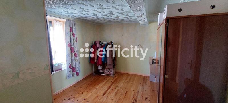 Maison - 200 m² - 9 pièces