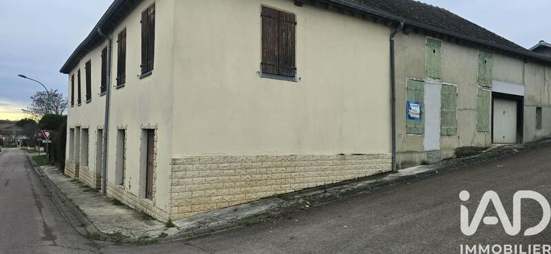 Maison - 323 m² - 8 pièces