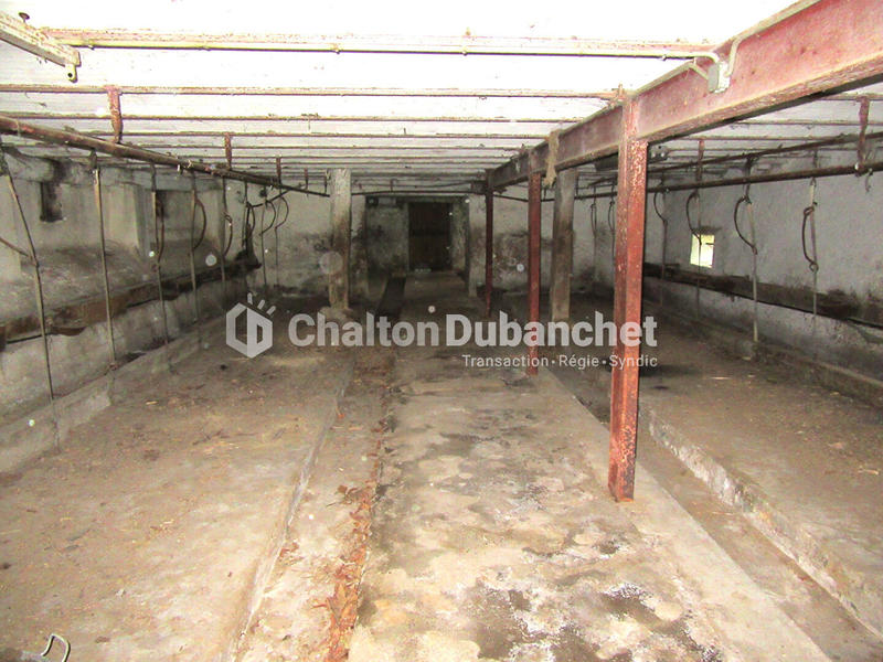 Corps de ferme - 250 m² - 8 pièces