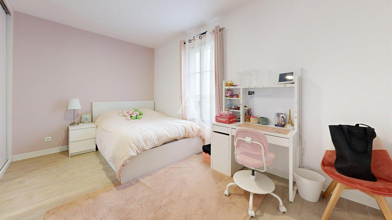 Villa - 165 m² - 10 pièces