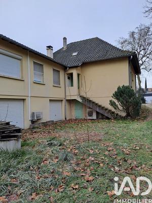 Maison - 188 m² - 9 pièces