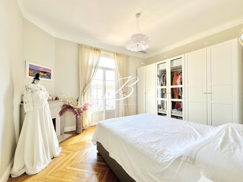 Appartement - 83 m² - 4 pièces