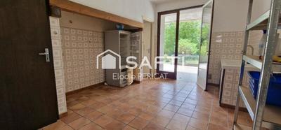 Maison - 275 m² - 7 pièces