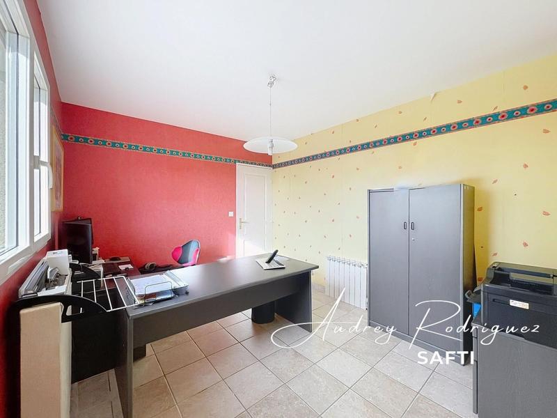 Maison - 224 m² - 10 pièces