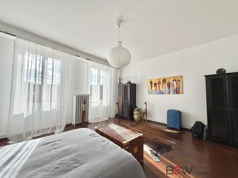 Appartement - 206 m² - 5 pièces