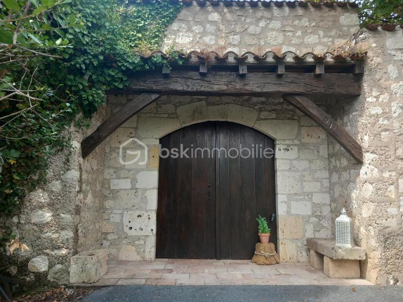 Propriété - 181 m² - 5 pièces