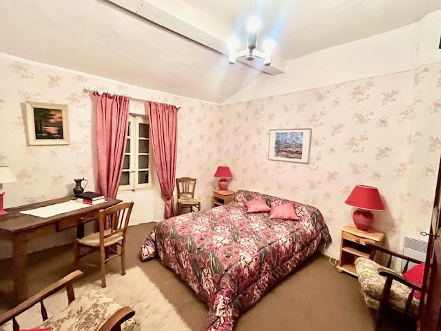 Mas - 170 m² - 7 pièces