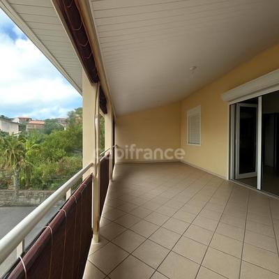 Maison - 112 m² - 4 pièces