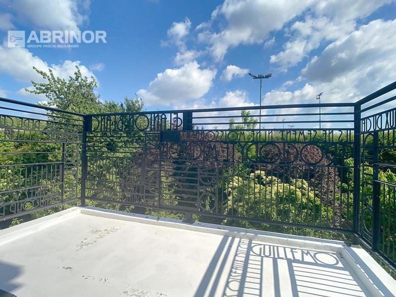 Maison - 166 m² - 6 pièces