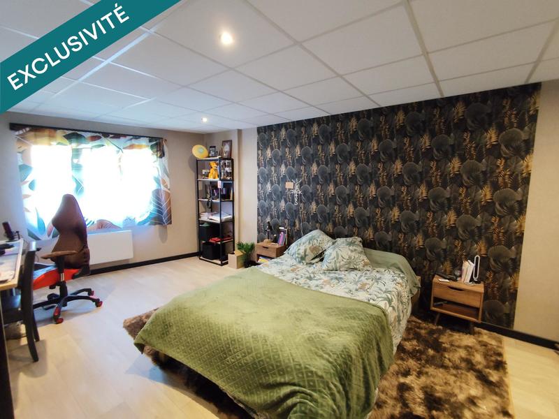 Maison - 210 m² - 8 pièces