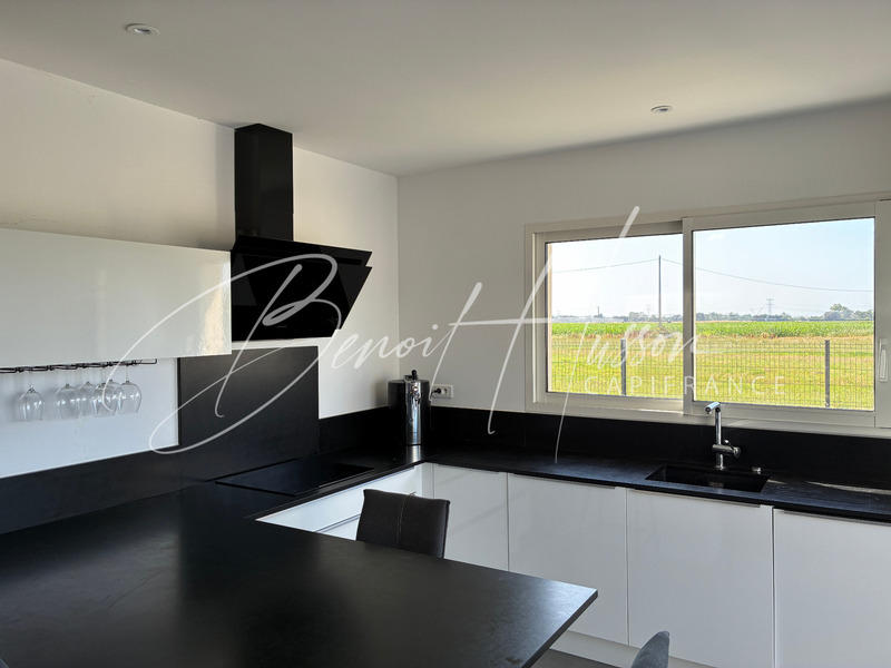 Maison - 102 m² - 5 pièces