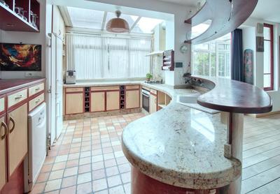 Maison d'architecte - 300 m² - 10 pièces