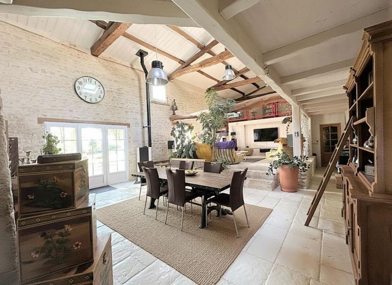 Maison - 520 m² - 14 pièces