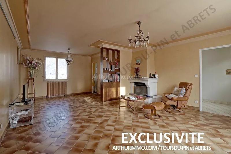 Maison - 107 m² - 5 pièces