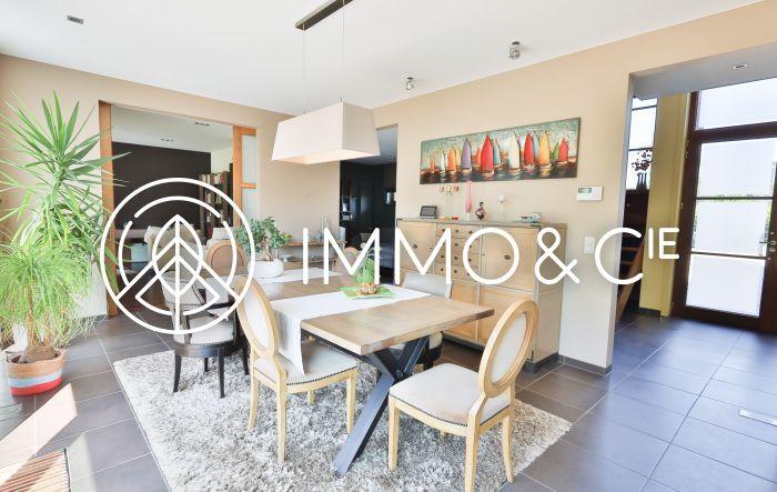 Maison - 222 m² - 6 pièces