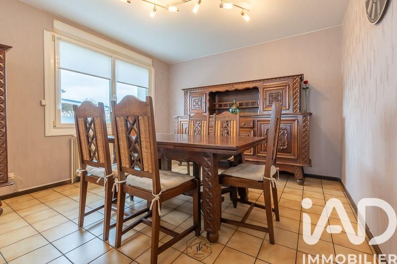 Maison - 97 m² - 5 pièces