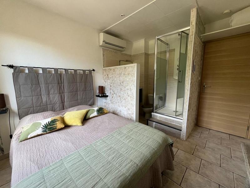 Maison - 210 m² - 8 pièces