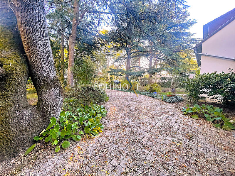 Villa - 171 m² - 9 pièces