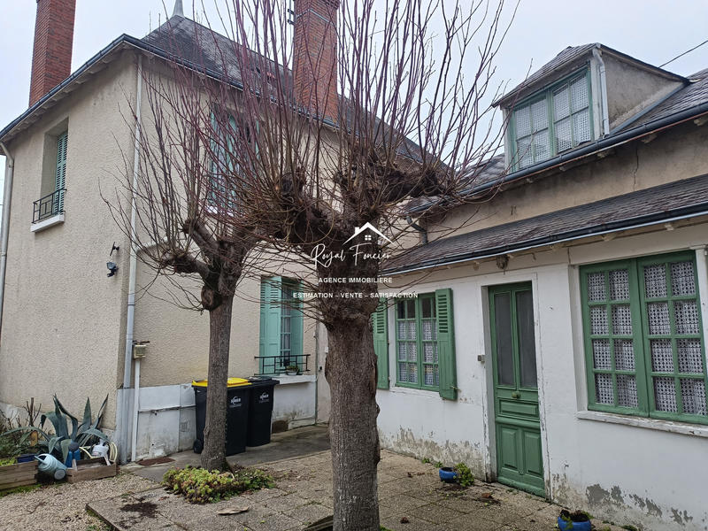 Maison ancienne - 560 m² - 30 pièces