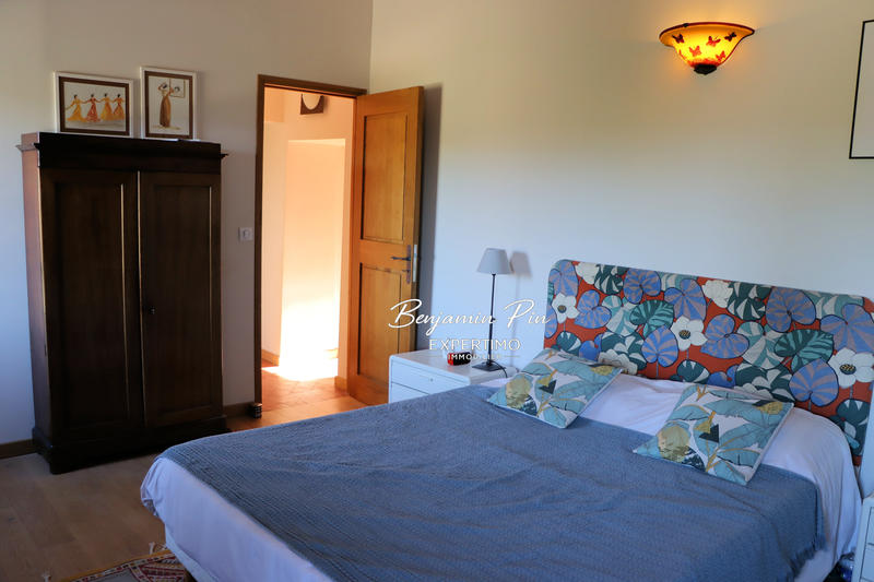 Mas - 170 m² - 6 pièces