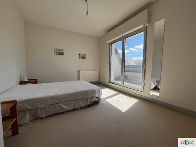 Maison contemporaine - 240 m² - 10 pièces