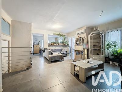 Maison - 185 m² - 11 pièces