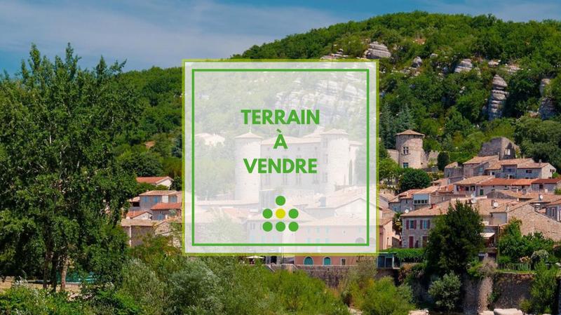 Terrain constructible - 1 752 m²
