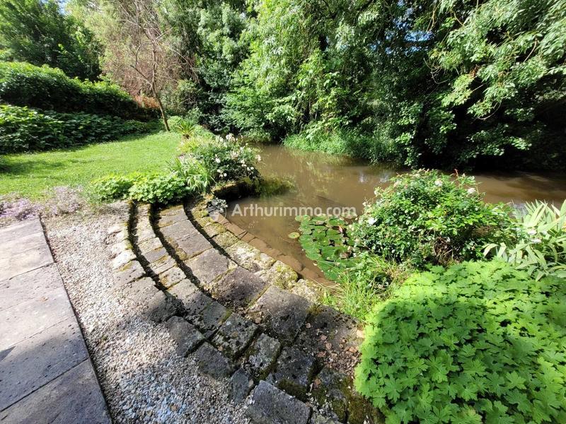 Maison - 215 m² - 7 pièces