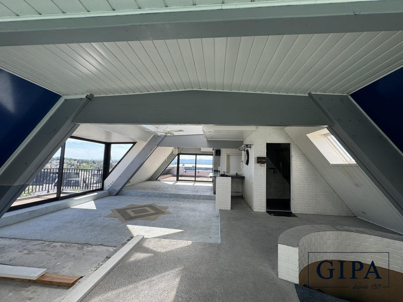 Appartement - 193 m² - 3 pièces