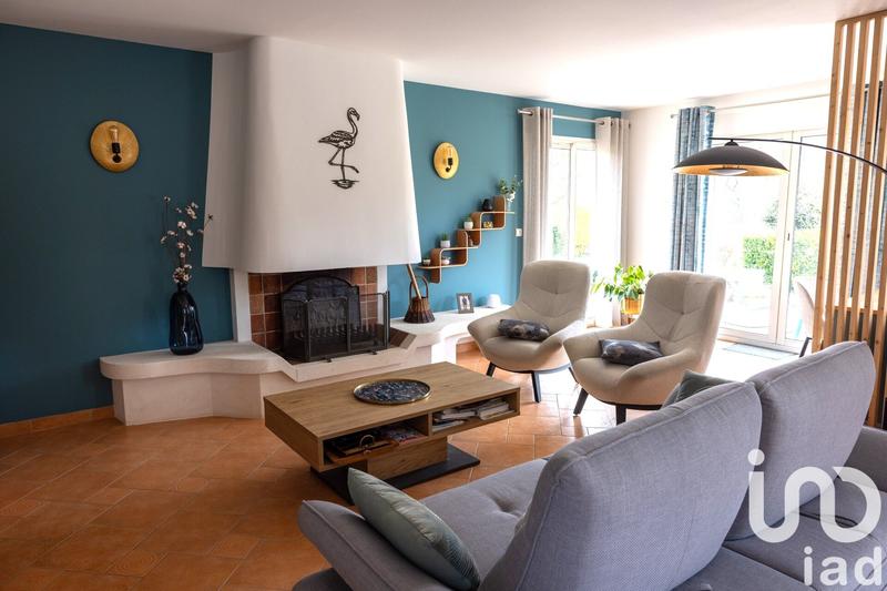 Maison - 244 m² - 9 pièces