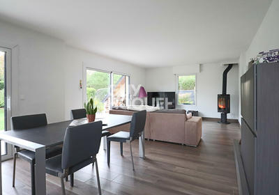 Maison - 140 m² - 5 pièces