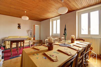 Appartement - 125 m² - 6 pièces