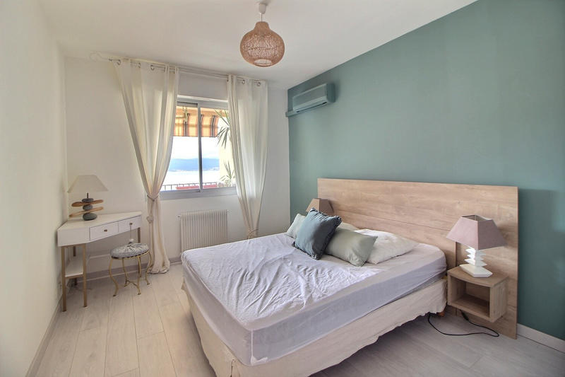 Appartement - 77 m² - 3 pièces